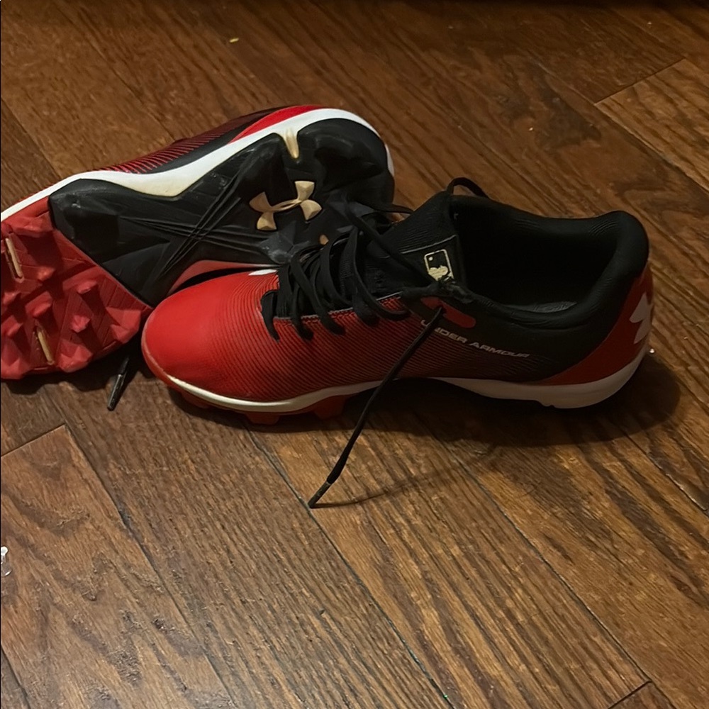 Under Armour Red and Black Sports Shoes